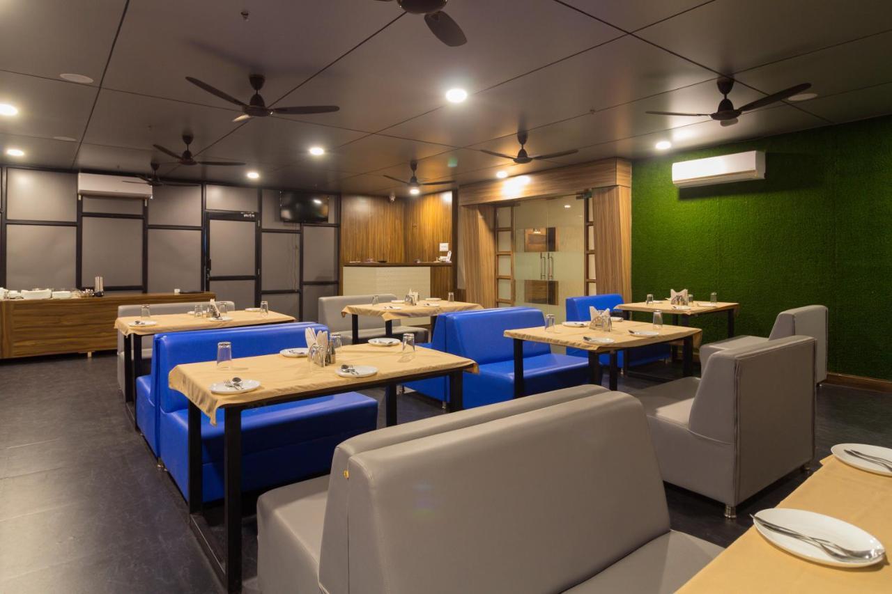 Hotel Green City Gandhinagar Exterior photo